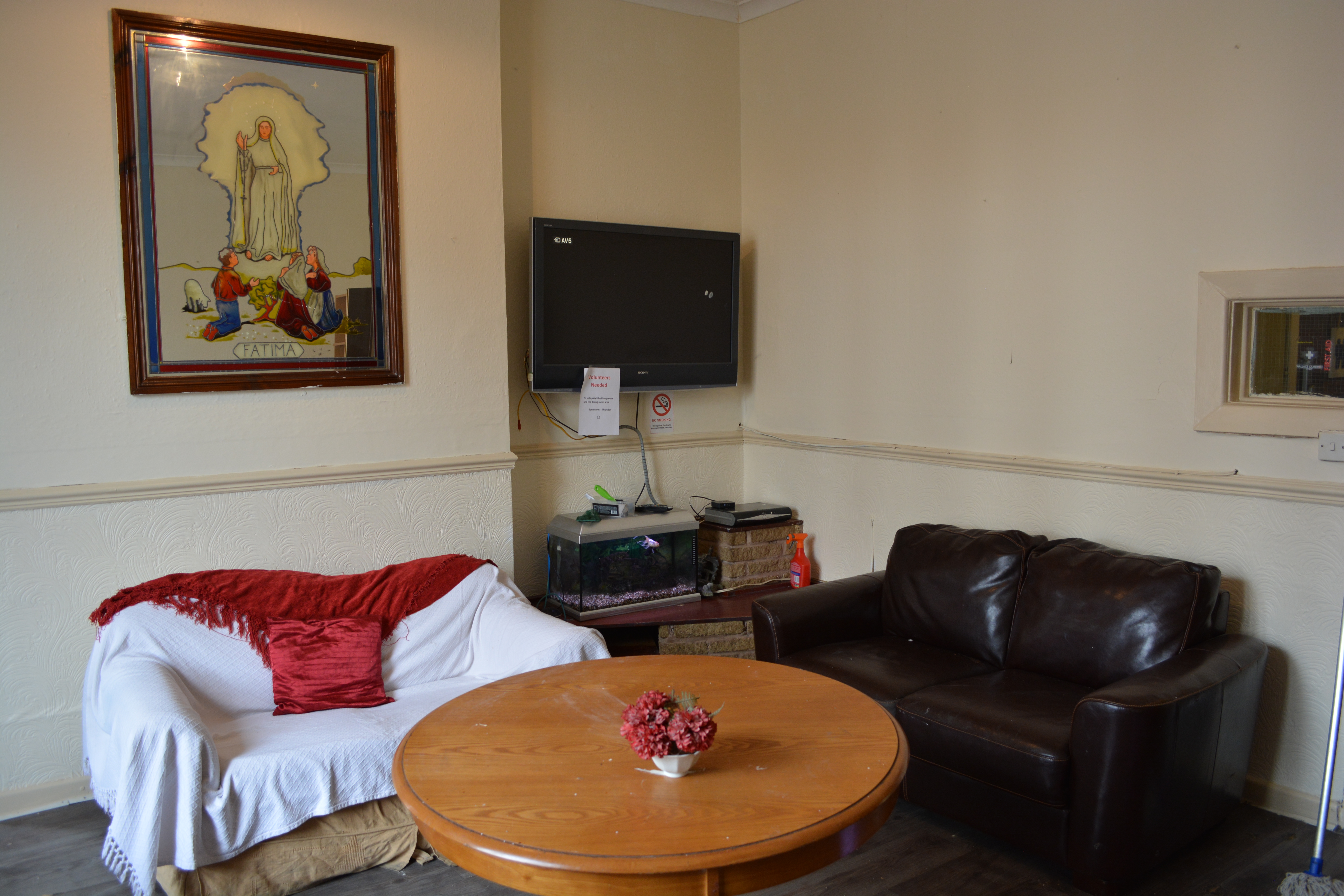 Afterredecoration of living area at Community RePaint Sandwell and Soho.